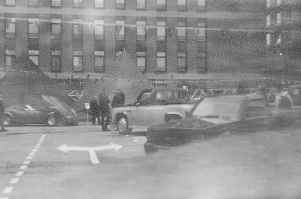 Mannequin femme avec accessoires : la clé de vos vitrines réussies